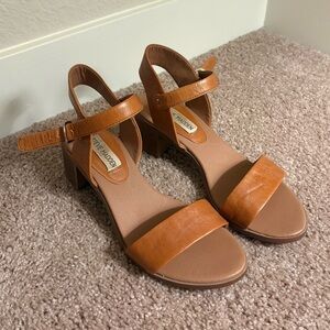 Steve Madden Brown Block Heel Sandals